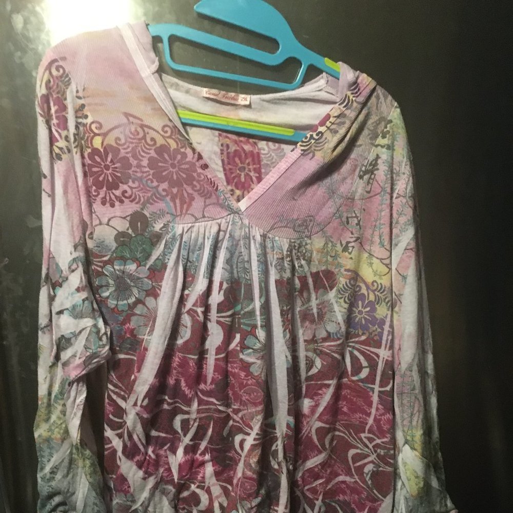 Casual Freedom Hoodie tee -394 *tee deal $15 FIRM